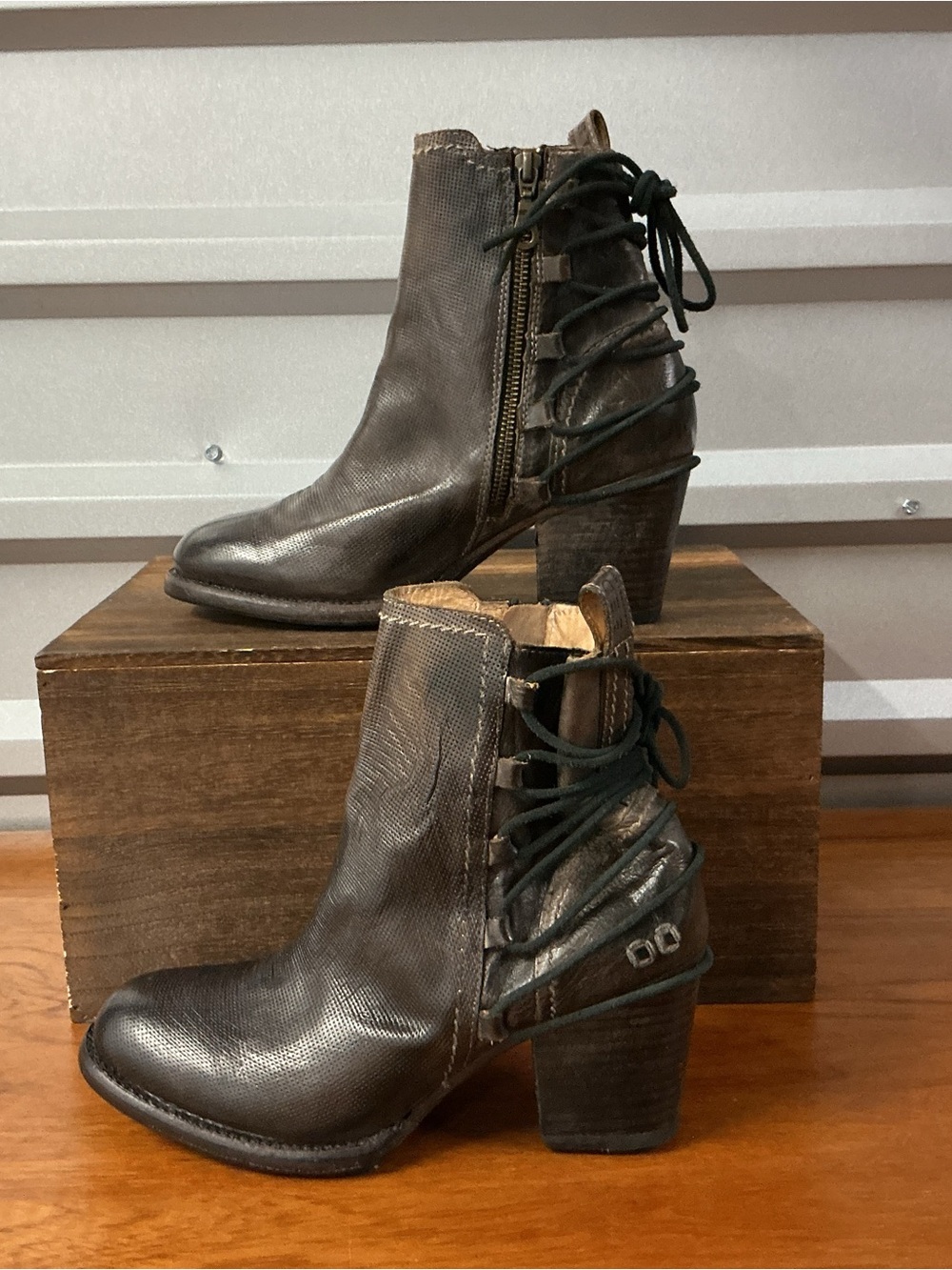 Bed Stu Women Cobbler Blaire Brown Leather Zip Lace Heel Ankle Boot Size 9